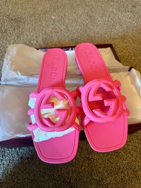 Gucci Hot Pink Rubber GG Logo Slide Sandals